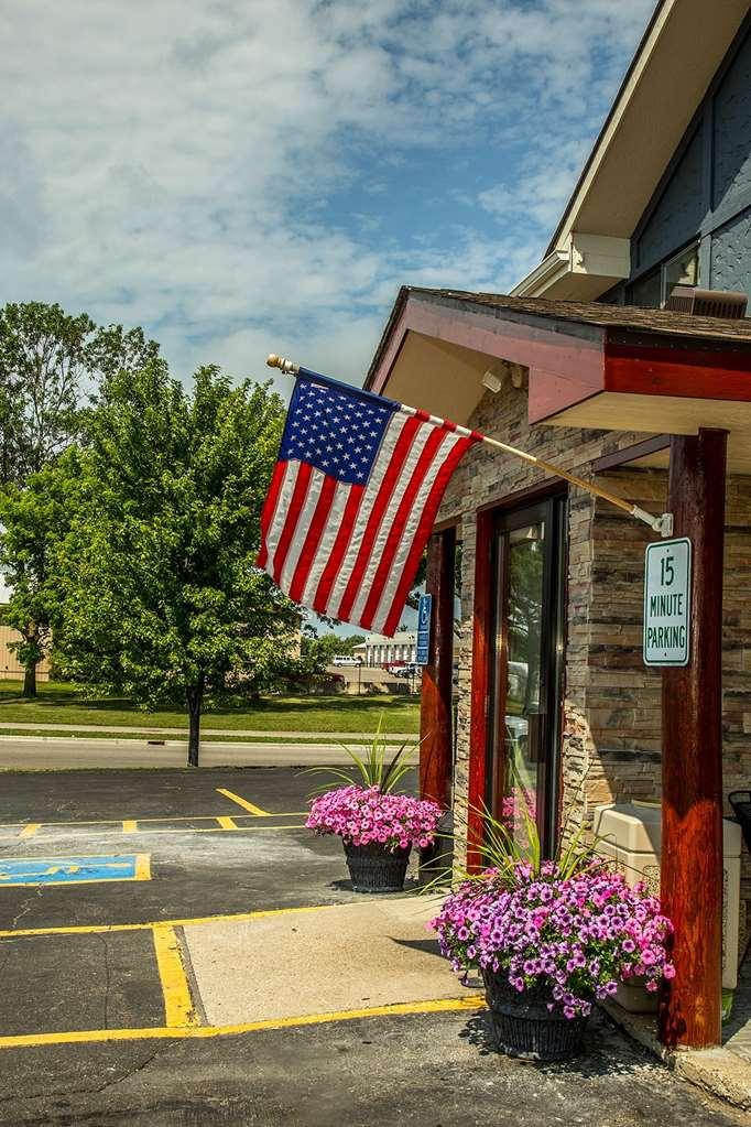 Americas Best Value Inn&Suites Detroit Lakes Buitenkant foto