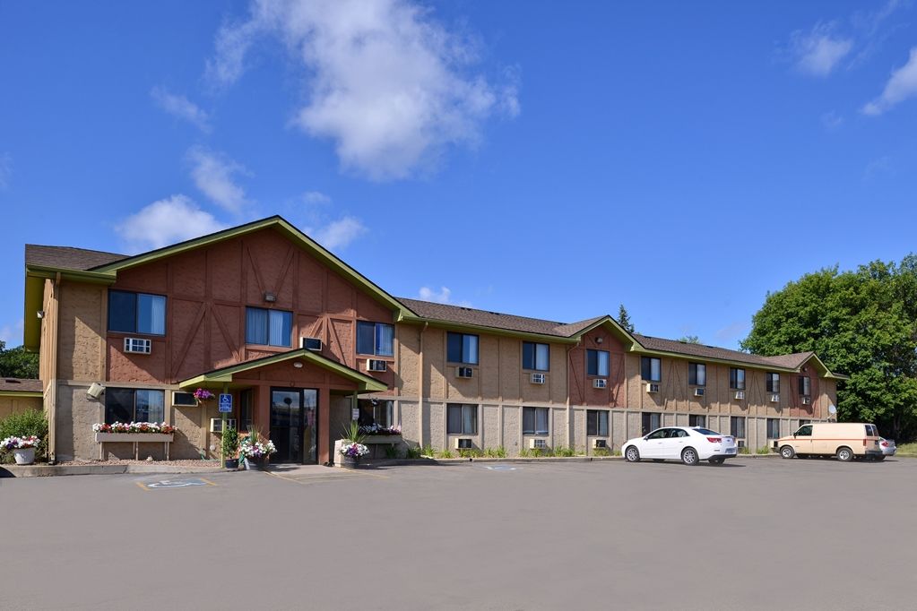Americas Best Value Inn&Suites Detroit Lakes Buitenkant foto