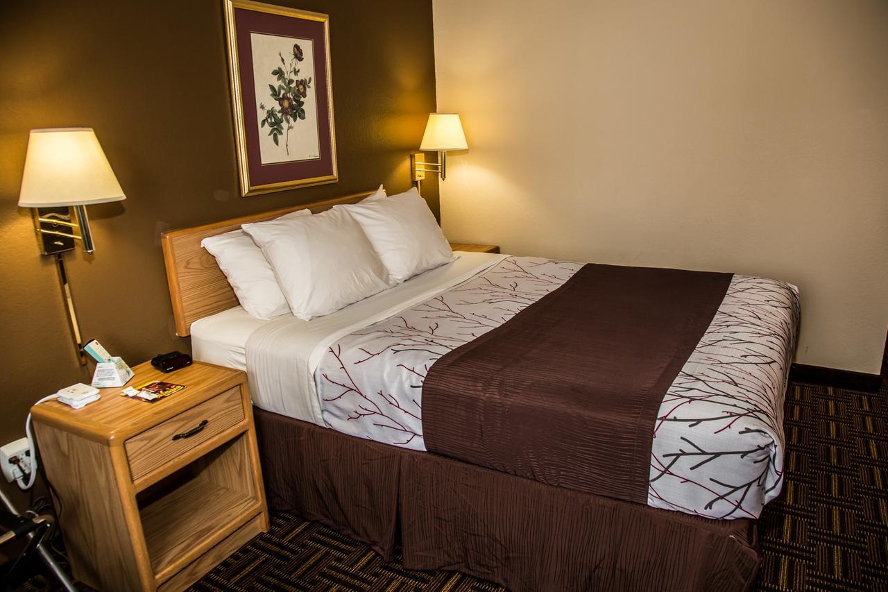 Americas Best Value Inn&Suites Detroit Lakes Buitenkant foto