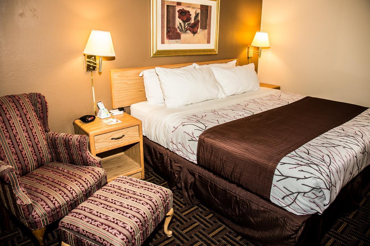 Americas Best Value Inn&Suites Detroit Lakes Buitenkant foto