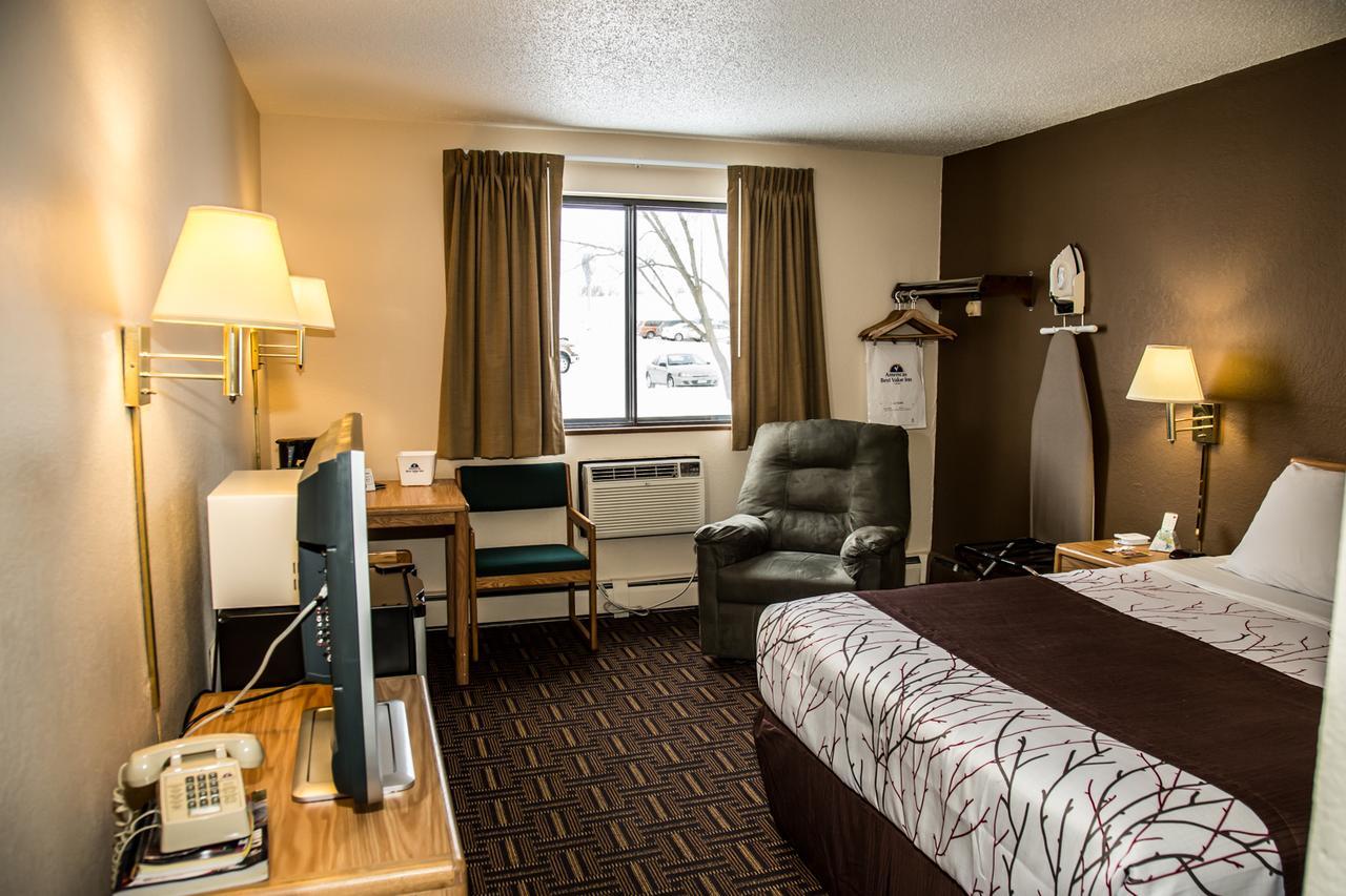 Americas Best Value Inn&Suites Detroit Lakes Buitenkant foto