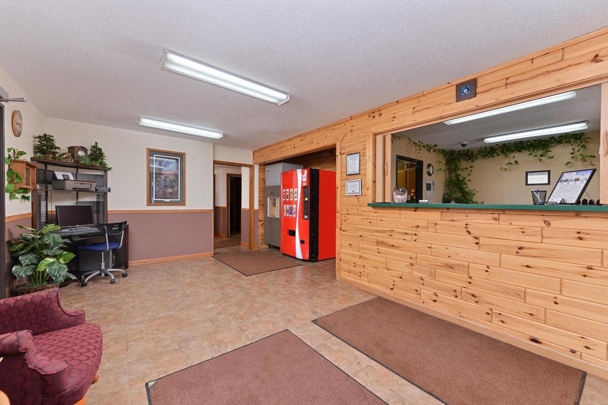 Americas Best Value Inn&Suites Detroit Lakes Buitenkant foto