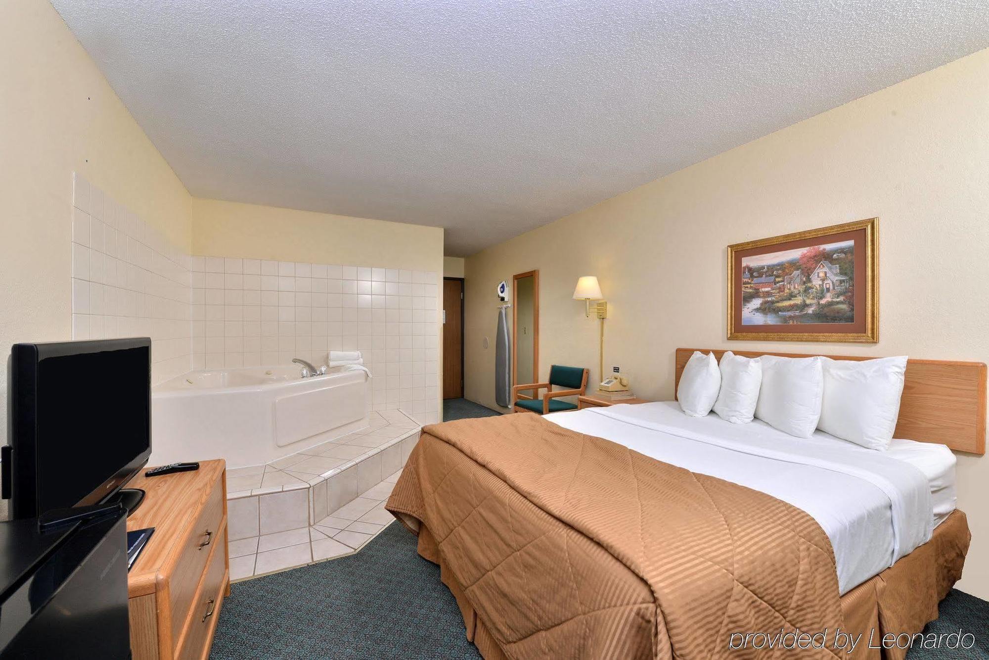 Americas Best Value Inn&Suites Detroit Lakes Buitenkant foto