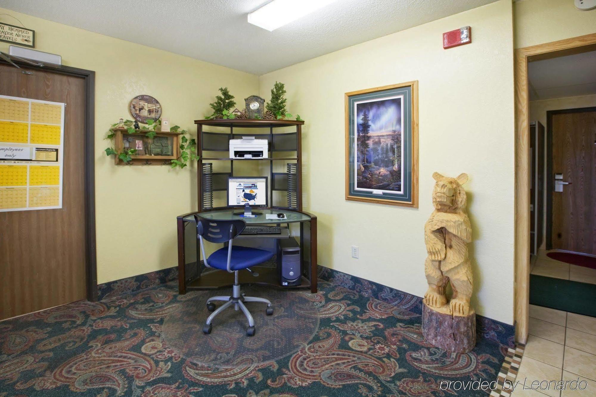 Americas Best Value Inn&Suites Detroit Lakes Buitenkant foto